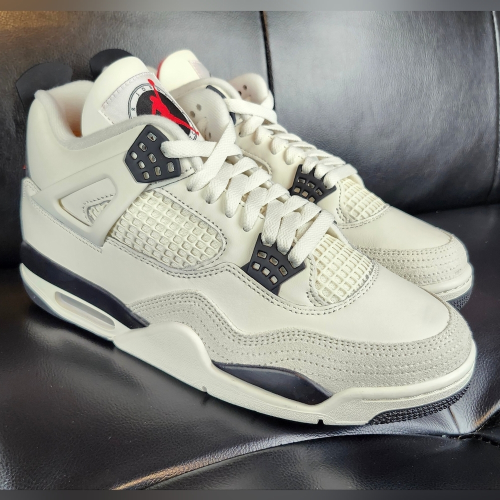 Jordan Retro OG "Flight Club" Sneakers.